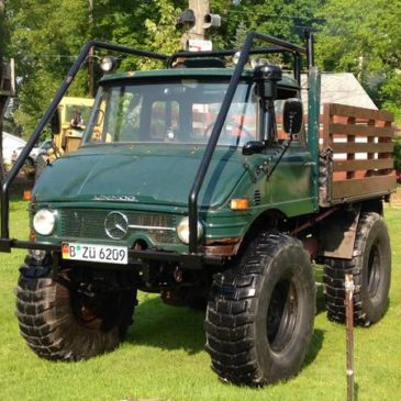 Mercedes Benz Unimog Groosh S Garage