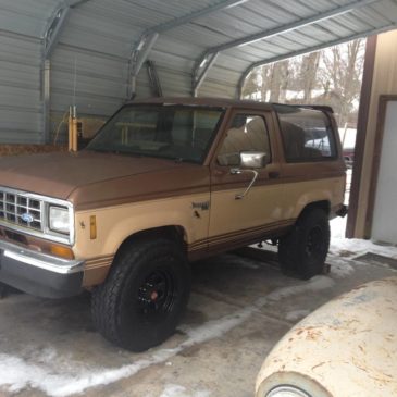 1986 Ford Bronco ll – $1900 (St. Ignace)