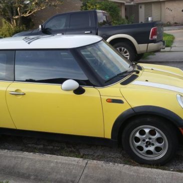 2005 Mini Cooper Base Hatchback 2-Door 1.6L, $3000