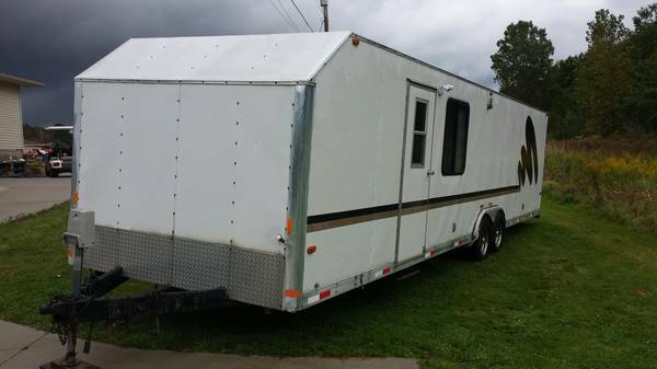 1995 32′ Rathbun Enclosed Car Hauler / Hunting Trailer – $5200 (Davison, MI)